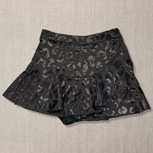 DO+BE Leopard Ruffle Skort Medium Black Shimmer High Rise Mini Shorts